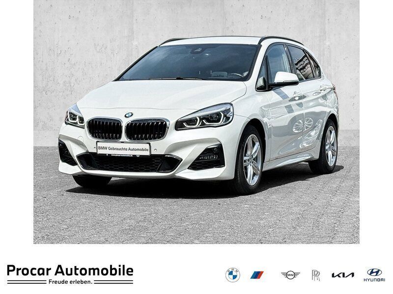 Weiß Gebraucht 2019 BMW 220 M Sport Van / Kleinbus | 24.390 € (Etwas zu teuer) - Bild 1/4
