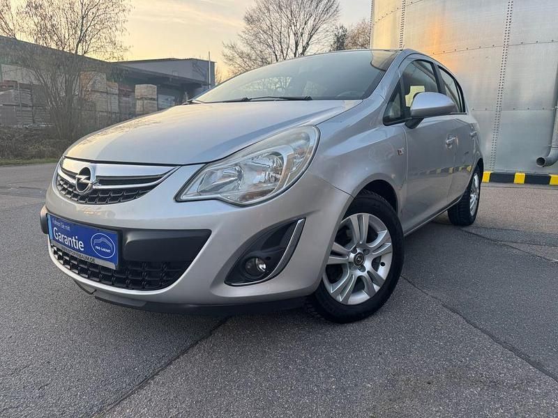 Gebraucht Opel Corsa 86 PS (63 kW) 2013 Silber Limousine