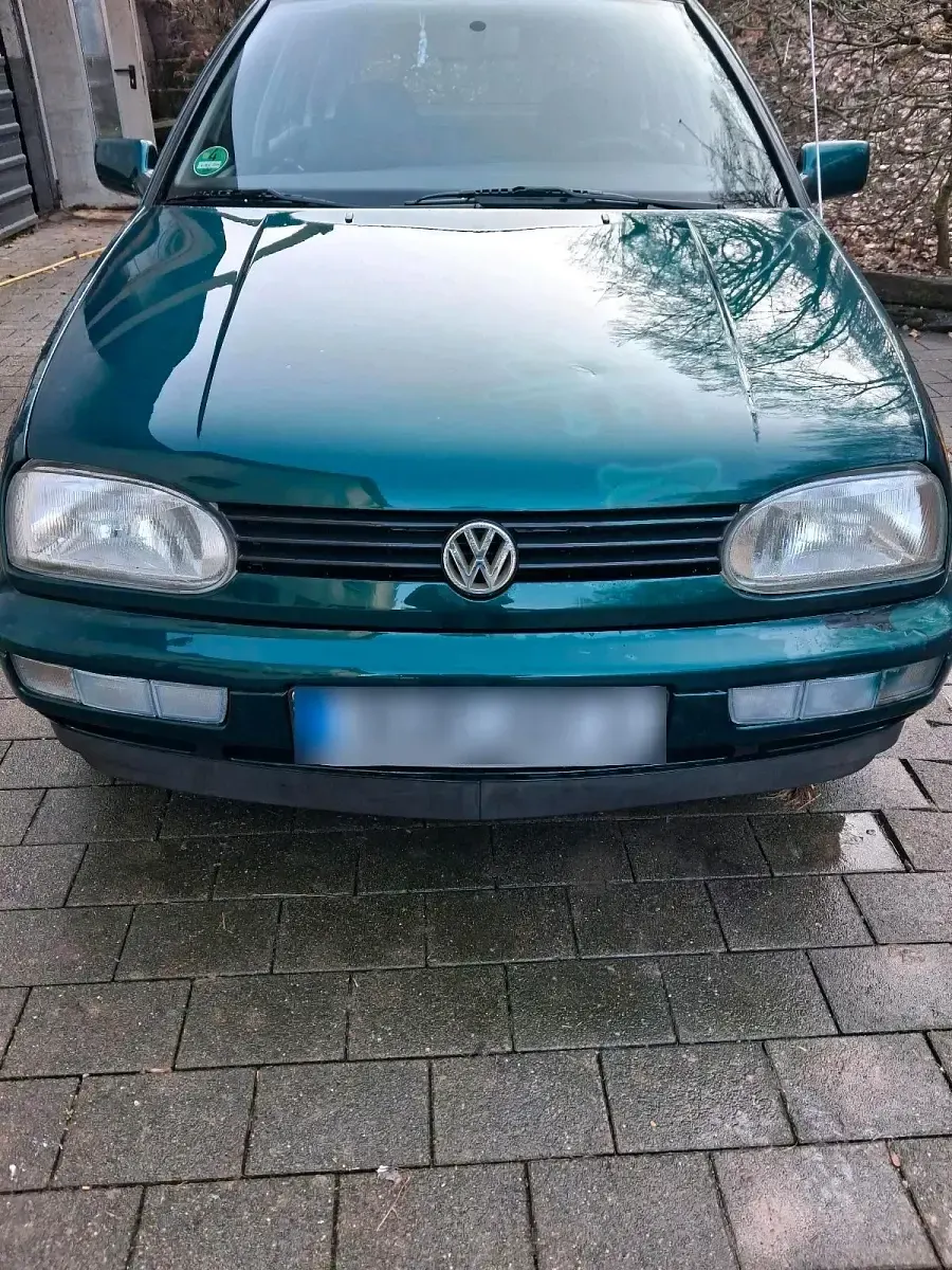 Gebraucht VW Golf III 75 PS (55 kW) 1997 Grün Kleinwagen