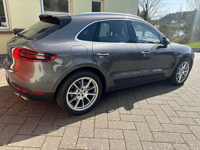 Gebraucht Porsche Macan S 258 PS (189 kW) 2014 Grau SUV