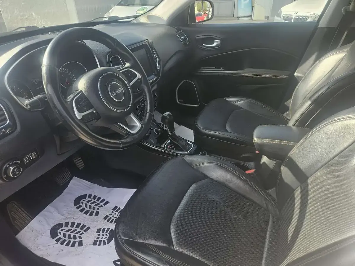 Usado Jeep Compass Limited 170 CV (125 kW) 2018 Blanco SUV