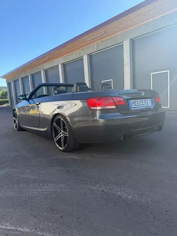Gebraucht BMW 335 Cabriolet Performance 306 PS (225 kW) 2008 Grau Cabrio