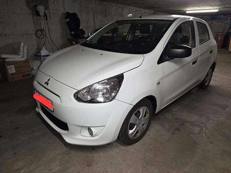 Weiß Gebraucht 2014 Mitsubishi Space Star Kleinwagen | 2.550 € (Fairer Preis) - Bild 1/4