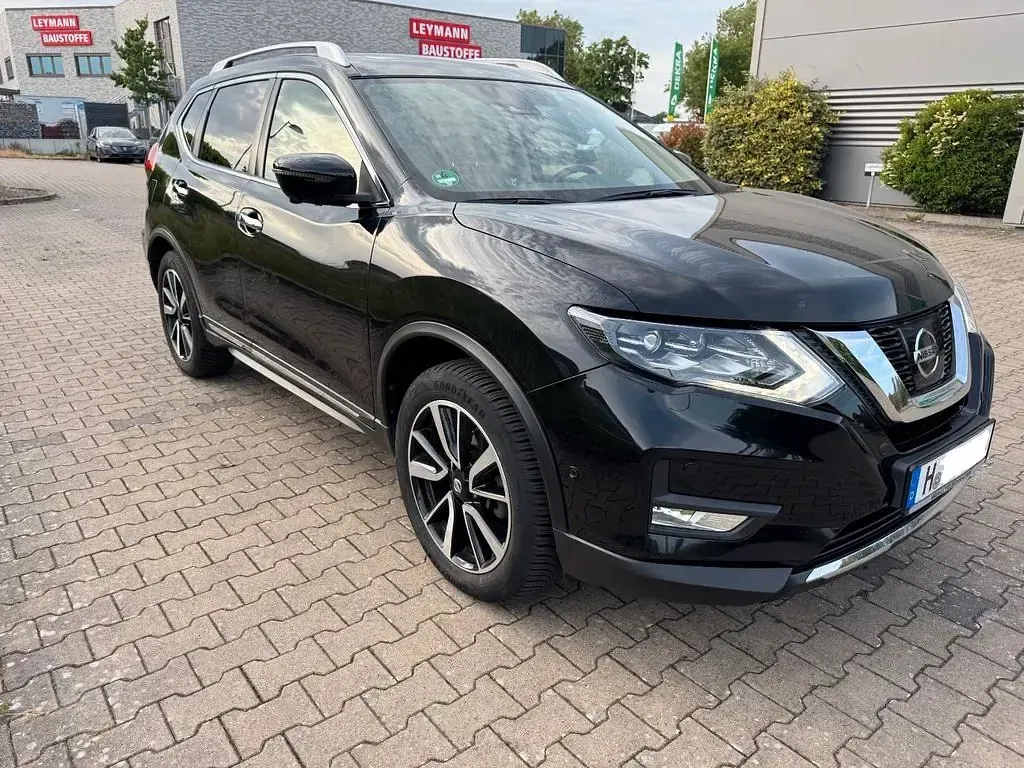 Gebraucht Nissan X-Trail Tekna 131 PS (96 kW) 2018 Schwarz SUV