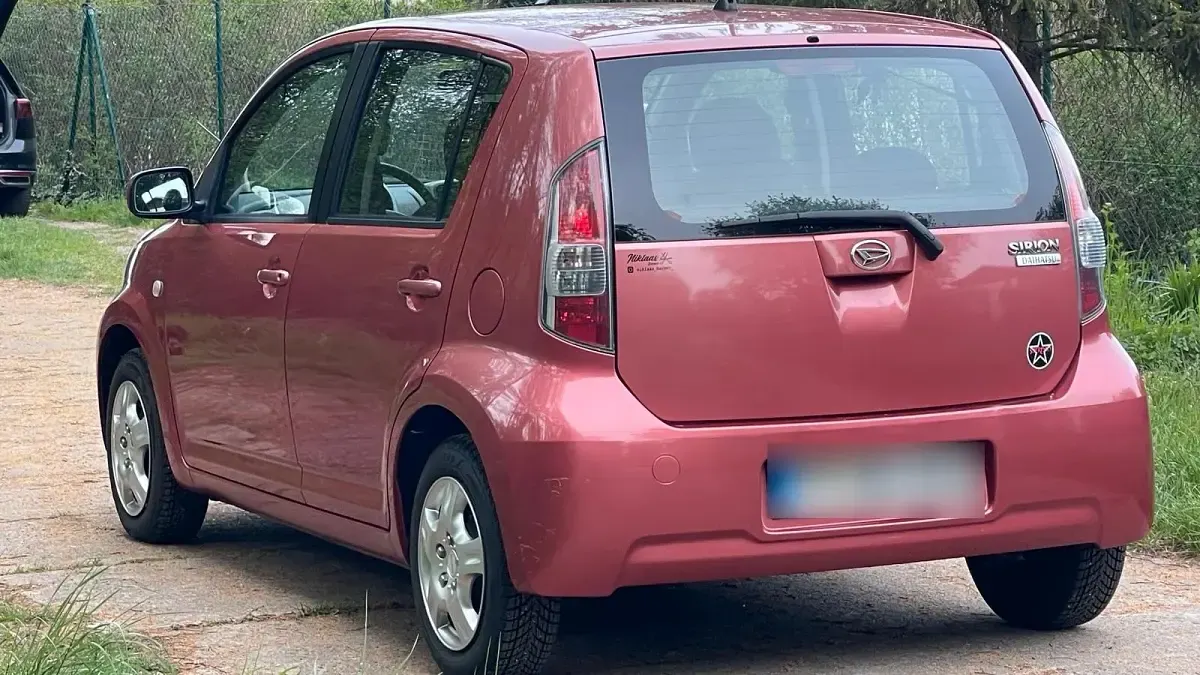 Gebraucht Daihatsu Sirion 69 PS (50 kW) 2004 Rot Kleinwagen