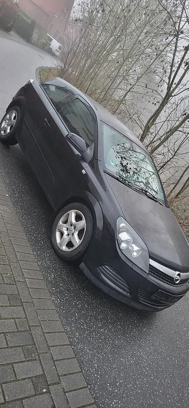 Schwarz Gebraucht 2008 Opel Astra GTC Coupé | 3.499 € (Fairer Preis) - Bild 1/4