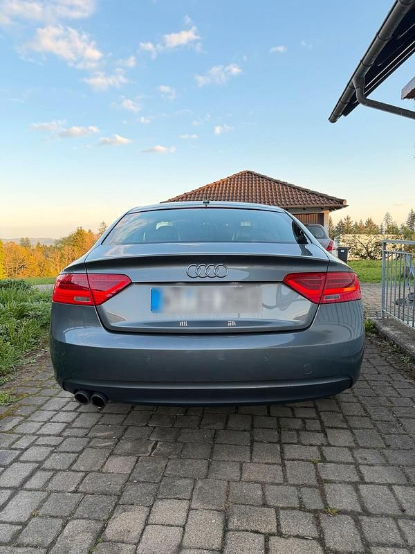 Gebraucht Audi A5 Comfort 177 PS (130 kW) 2013 Grau Coupé
