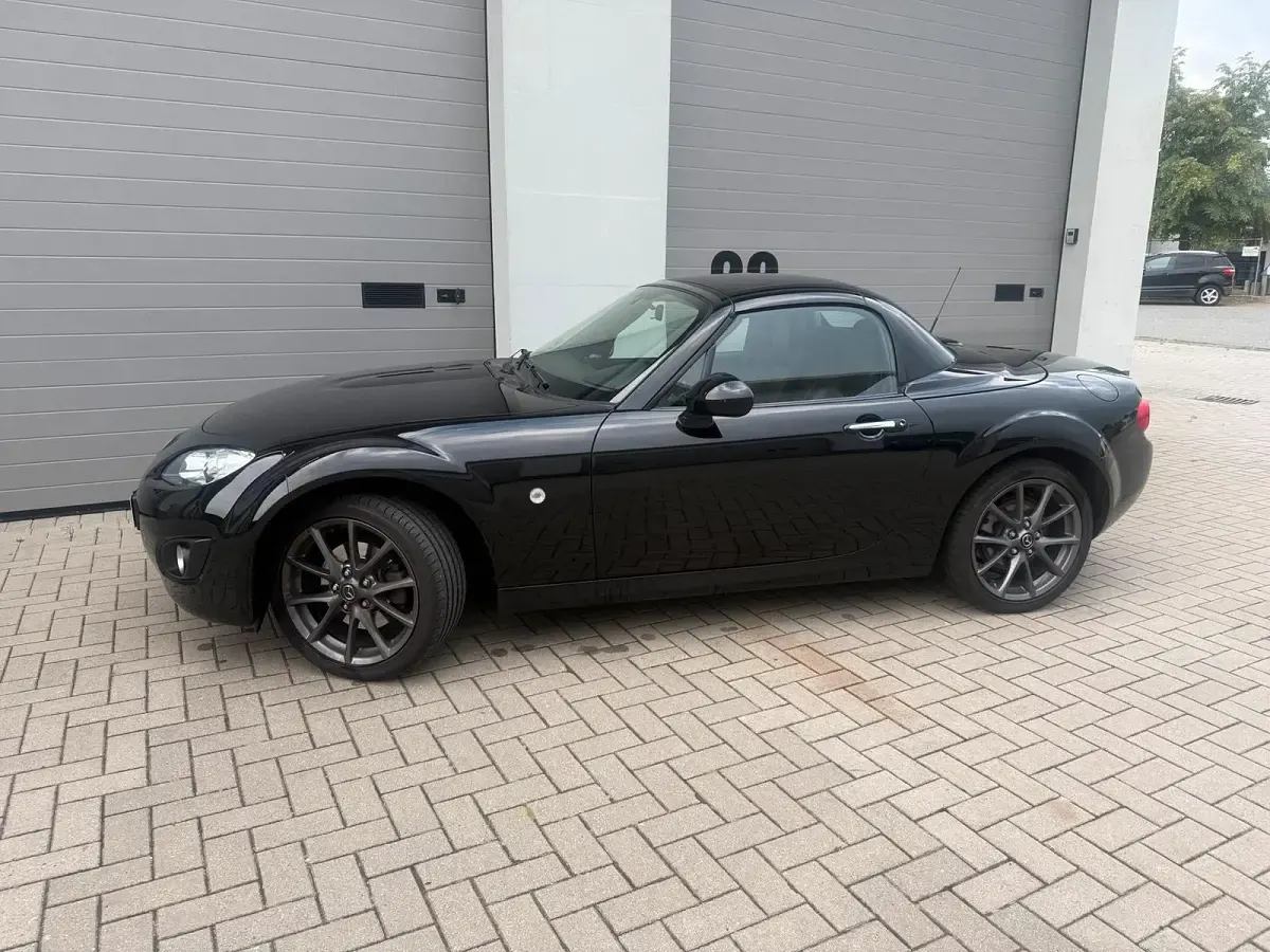 Gebraucht Mazda MX5 126 PS (92 kW) 2012 Schwarz Cabrio
