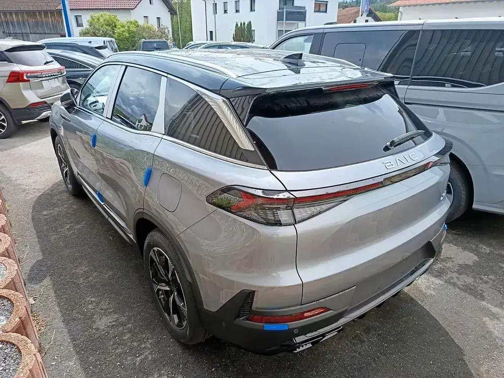 Neu Baic X75 177 PS (130 kW) 2026 Grau SUV