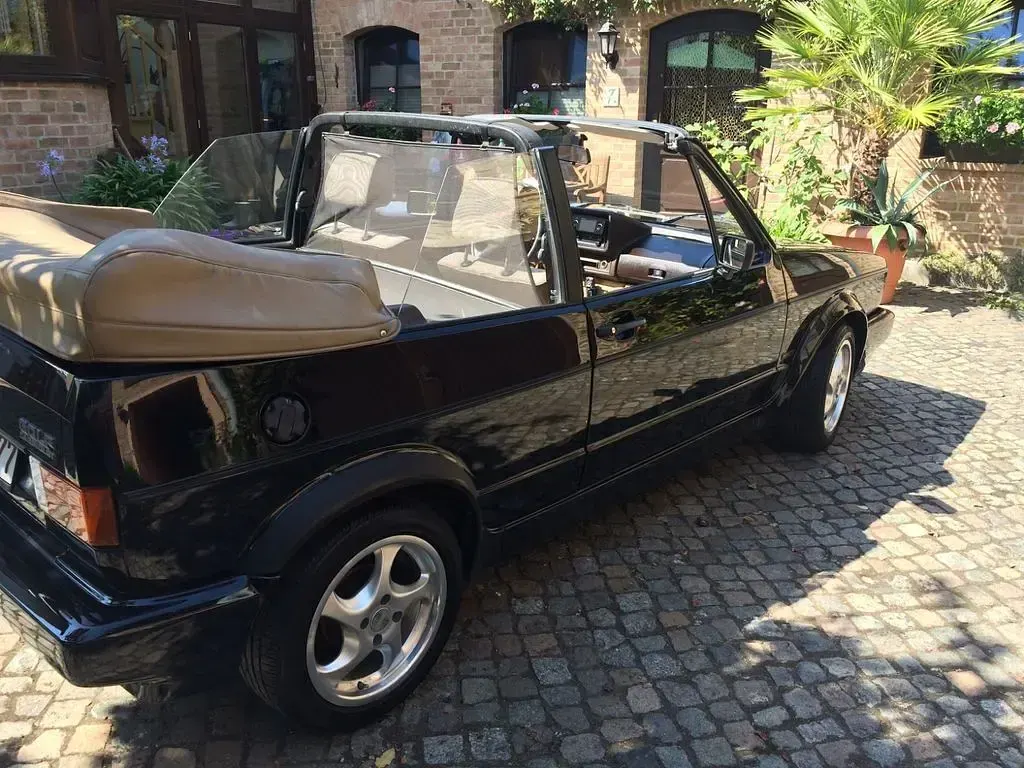 Gebraucht VW Golf Cabriolet 72 PS (52 kW) 1990 Schwarz Cabrio