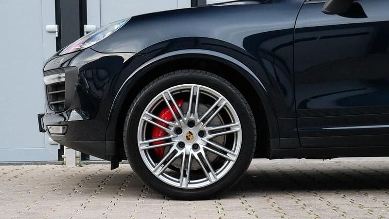 Gebraucht Porsche Cayenne Turbo 519 PS (381 kW) 2015 Blau SUV