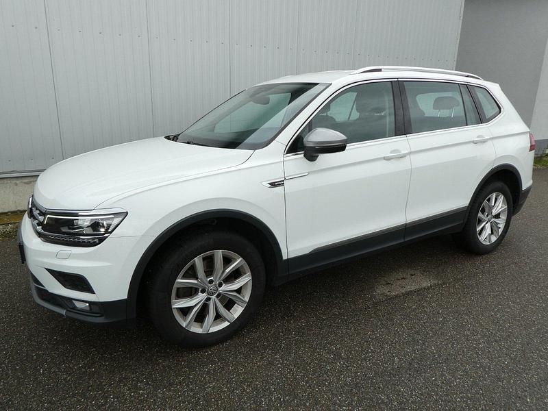 Weiß Gebraucht 2019 VW Tiguan Allspace Highline SUV | 18.550 € (Superpreis) - Bild 1/4