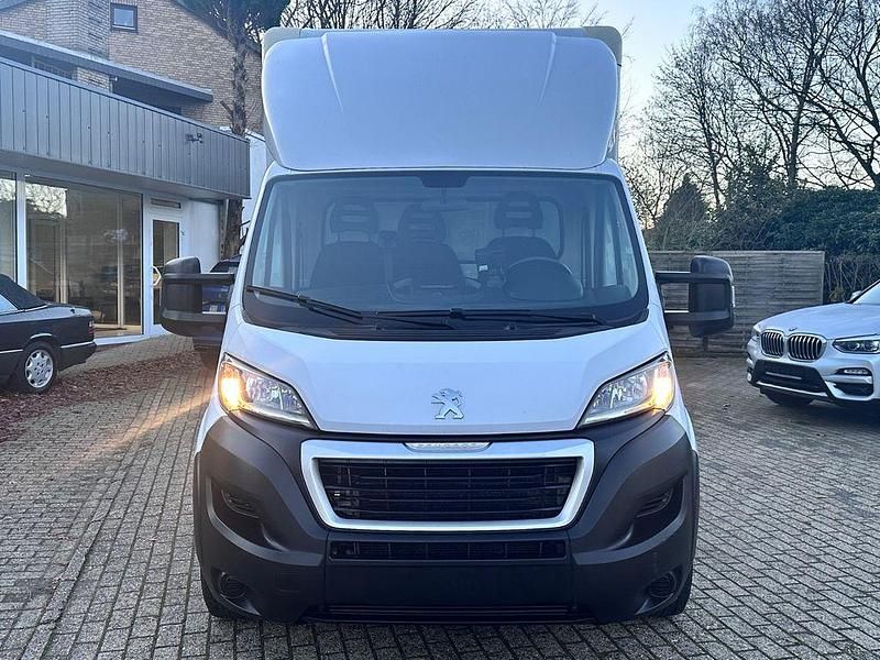 Gebraucht Peugeot Boxer 140 PS (102 kW) 2022 Weiß Van