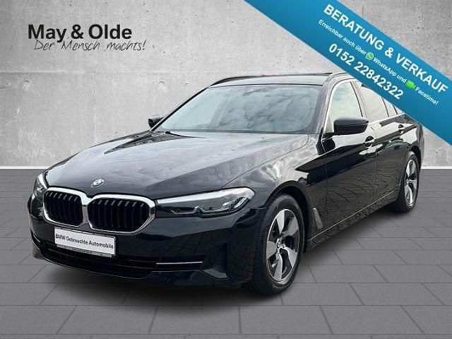 Schwarz Gebraucht 2022 BMW 520 Kombi | 30.444 € (Guter Preis) - Bild 1/4