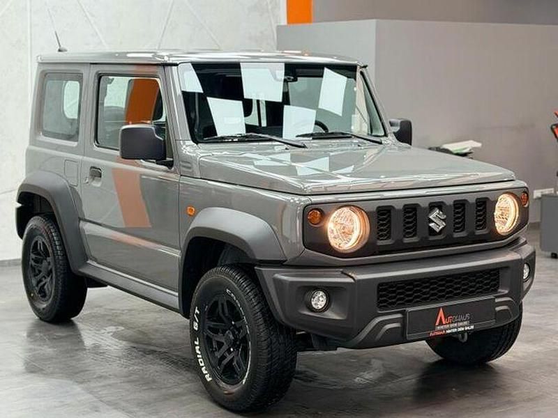 Gebraucht Suzuki Jimny Comfort 102 PS (75 kW) 2024 Grau SUV