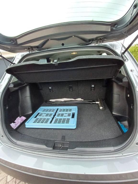 Grau Gebraucht 2015 Suzuki SX4 Limousine | 8.000 € (Fairer Preis) - Bild 1/4