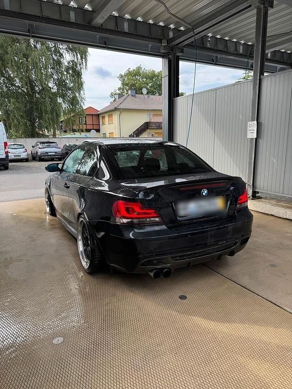 Schwarz Gebraucht 2009 BMW 135 Coupé Performance Coupé | 21.000 € - Bild 1/4