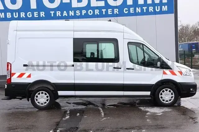 Używany Ford Transit 131 KM (96 kW) 2021 Biały Minivan