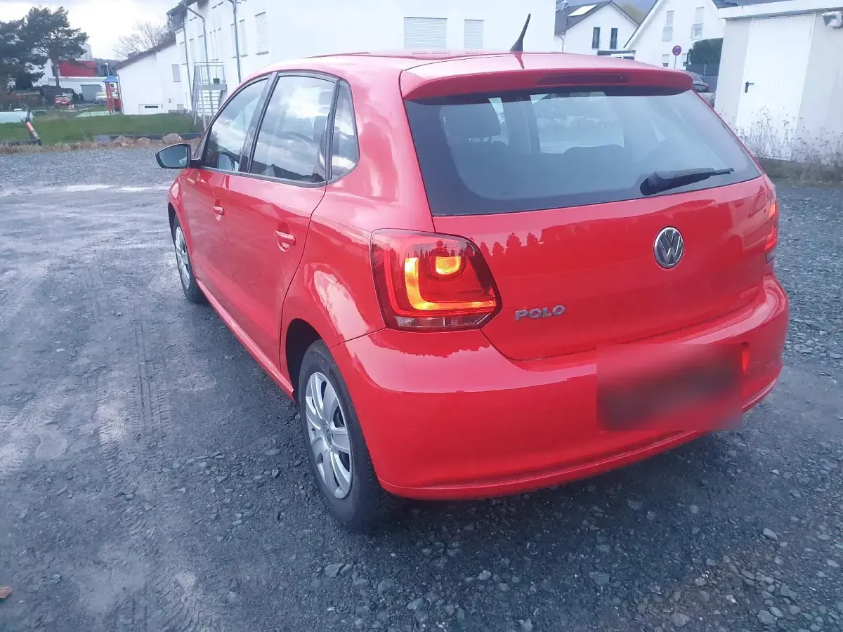 Gebraucht VW Polo 60 PS (44 kW) 2011 Rot Kleinwagen
