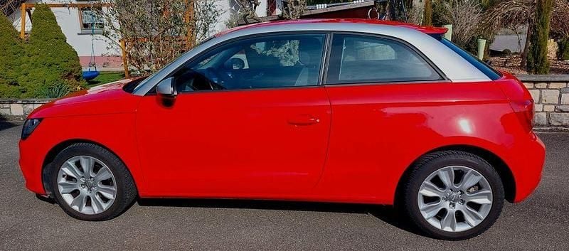 Gebraucht Audi A1 Ambition 86 PS (63 kW) 2011 Rot Kleinwagen