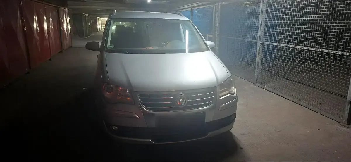 Gebraucht VW Touran 140 PS (102 kW) 2007 Silber Van / Kleinbus