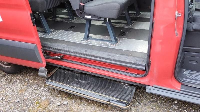 Gebraucht Ford Transit 101 PS (74 kW) 2016 Rot Kombi