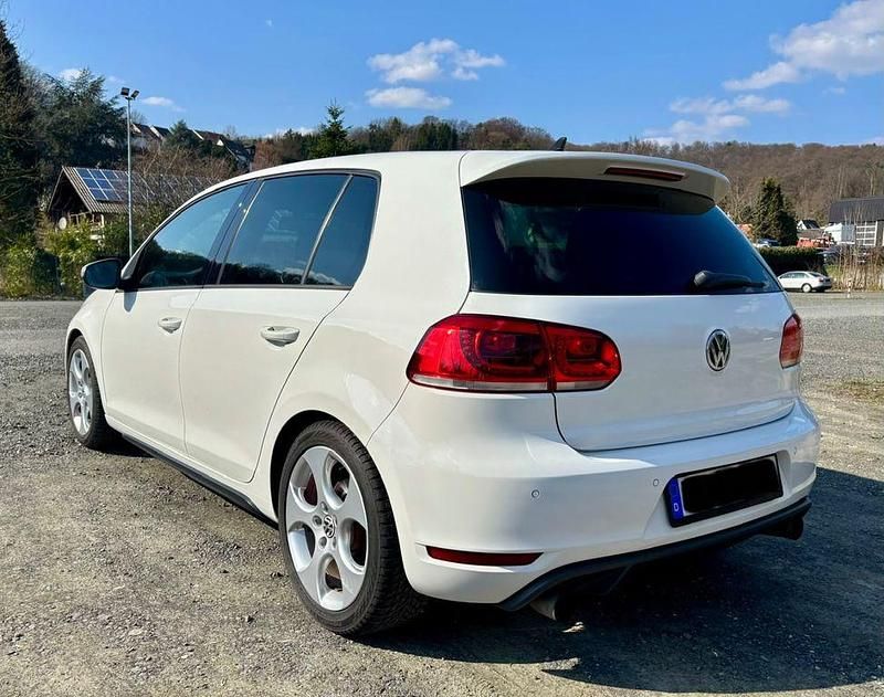 Gebraucht VW Golf VI 211 PS (155 kW) 2011 Weiß Kleinwagen