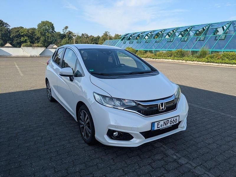 Weiß Gebraucht 2020 Honda Jazz Elegance Kleinwagen | 15.950 € (Fairer Preis) - Bild 1/4