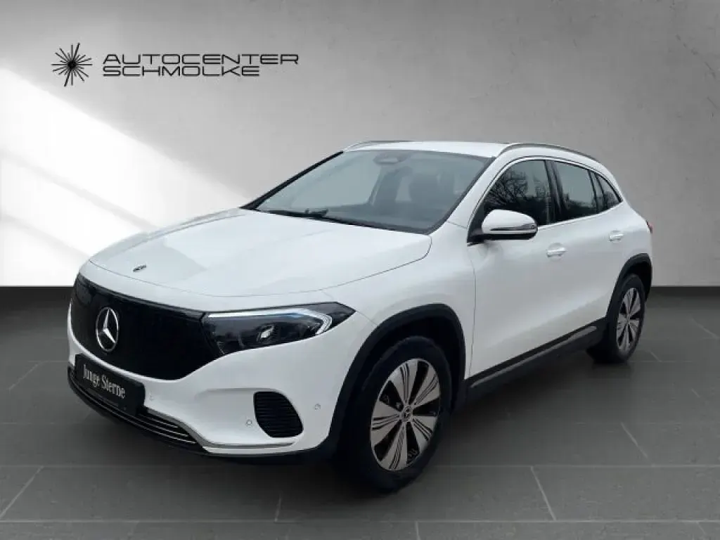 Second-hand Mercedes EQA250 Advanced 139 kW (190 CP) 2024 Alb SUV