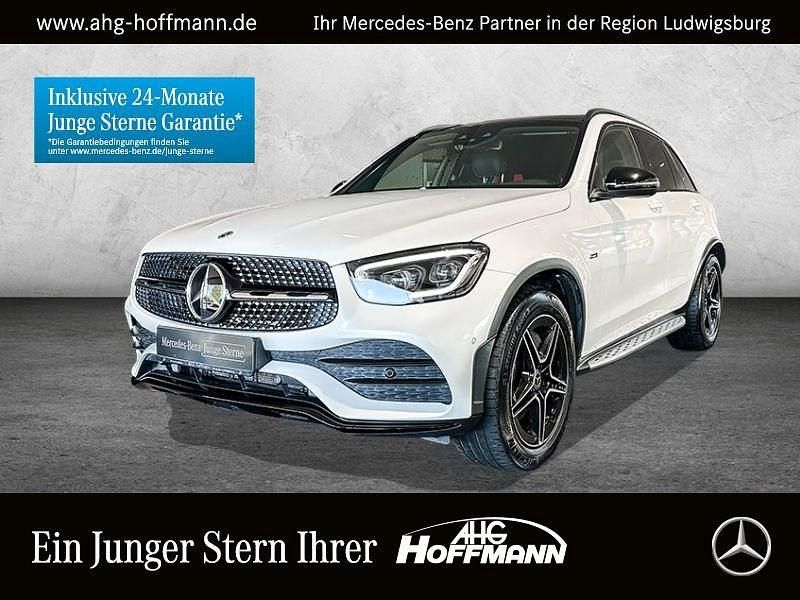 Weiß Gebraucht 2020 Mercedes GLC300e AMG SUV | 43.920 € (Teuer) - Bild 1/4