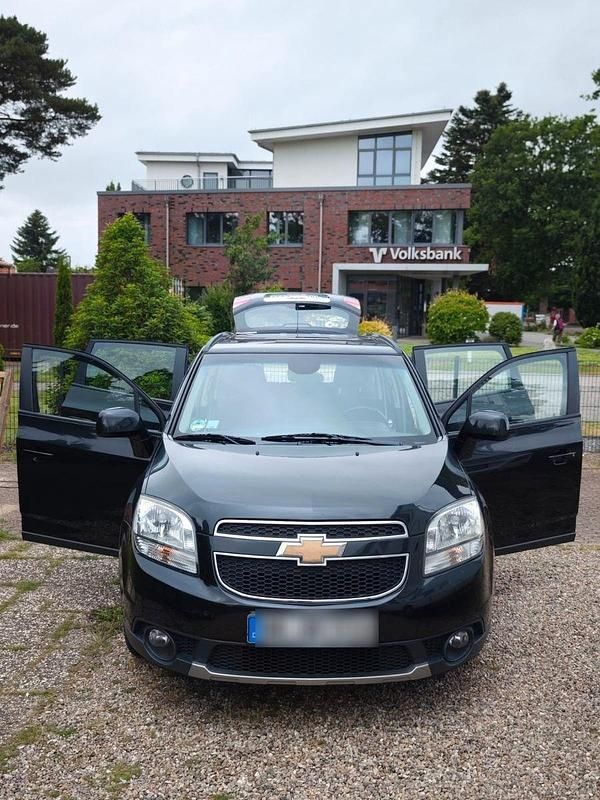 Schwarz Gebraucht 2013 Chevrolet Orlando Van / Kleinbus | 6.100 € (Fairer Preis) - Bild 1/4