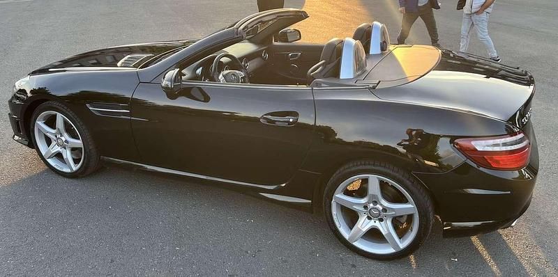 Schwarz Gebraucht 2014 Mercedes SLK250 CarbonLOOK Edition Cabrio | 19.000 € (Fairer Preis) - Bild 1/4