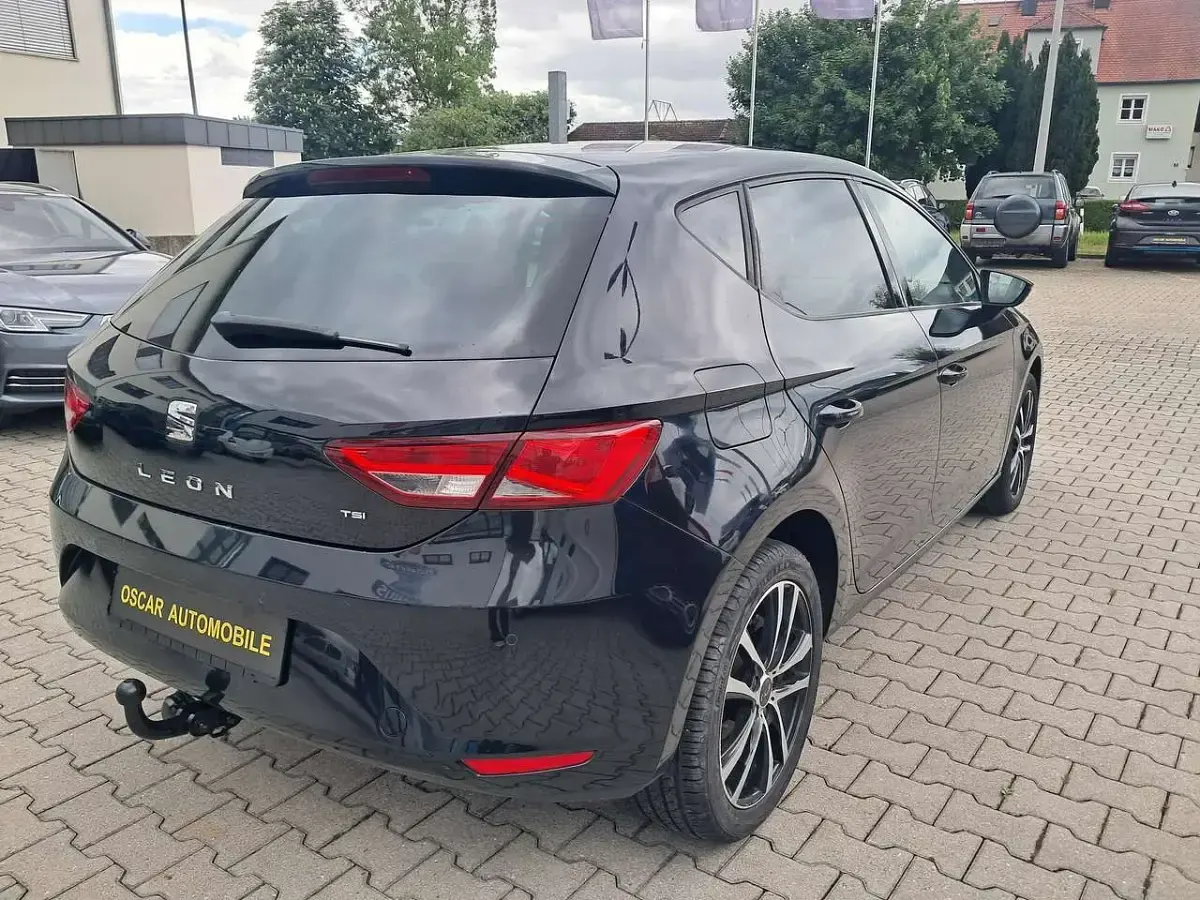 Gebraucht Seat Leon Style 140 PS (102 kW) 2014 "universo" schwarz Kleinwagen