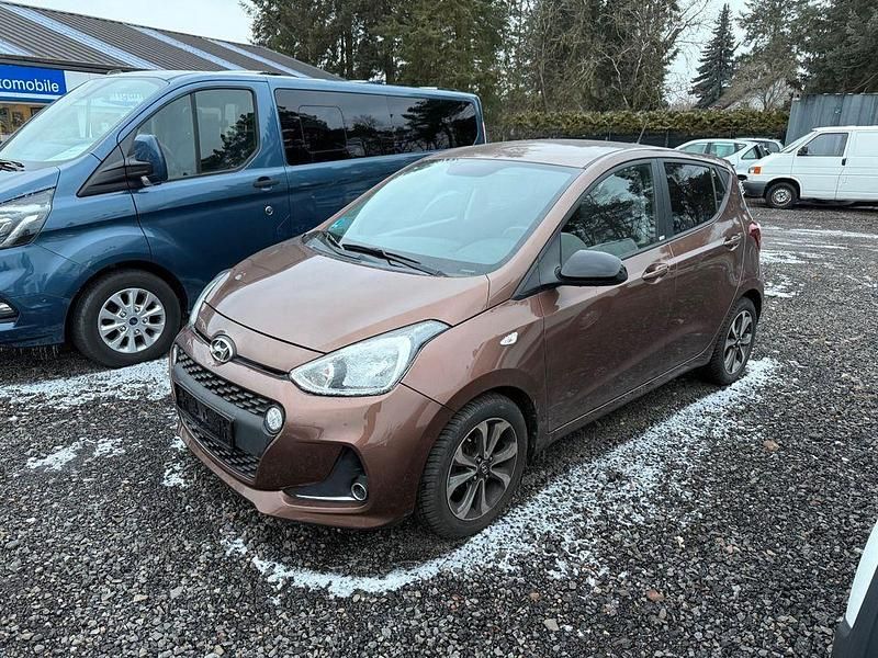 Braun Gebraucht 2020 Hyundai i10 YES! Kleinwagen | 12.990 € (Fairer Preis) - Bild 1/4