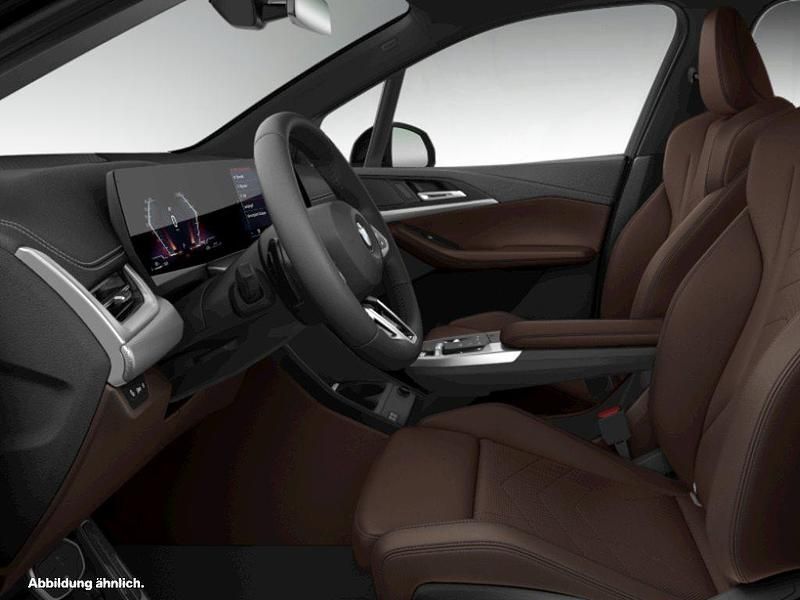 Gebraucht BMW 220 Active Tourer M Sport 150 PS (110 kW) 2025 Schwarz Van / Kleinbus