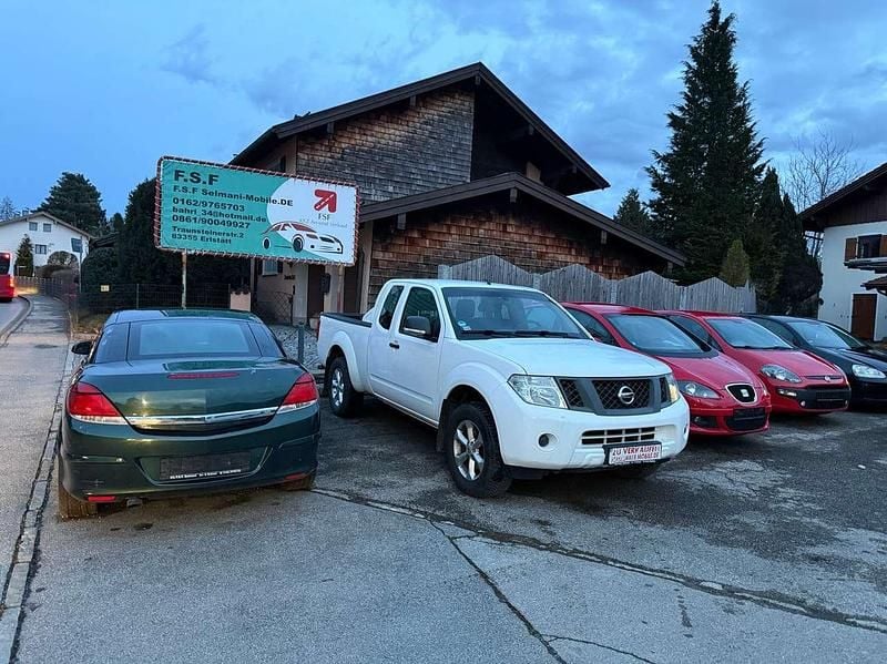 Gebraucht Nissan Navara XE 144 PS (105 kW) 2014 Weiß Pickup