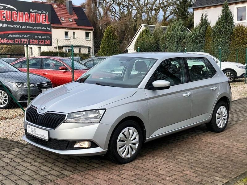 Gebraucht Skoda Fabia Cool Plus 60 PS (44 kW) 2020 Silber Kleinwagen