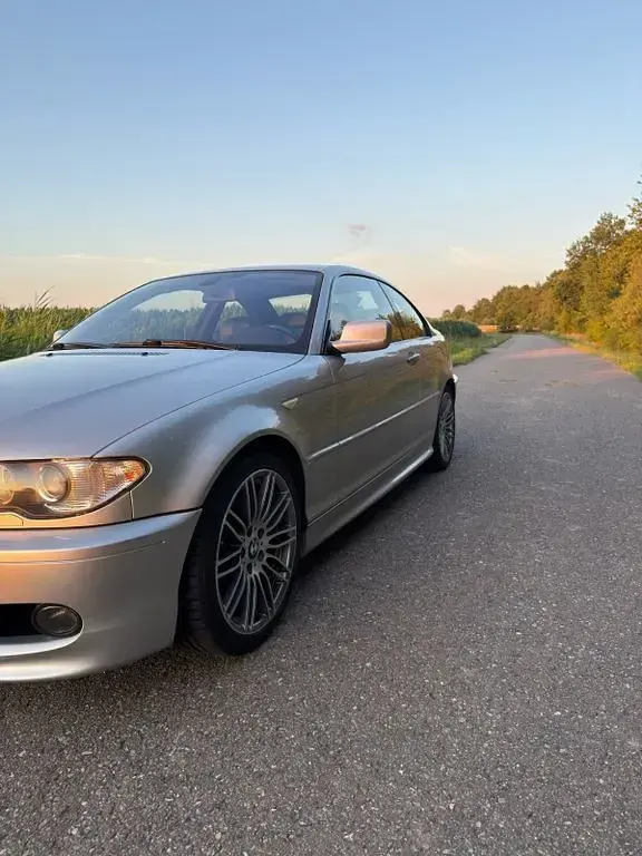 Gebraucht BMW 325 Sport Line 192 PS (141 kW) 2004 Silber Coupé