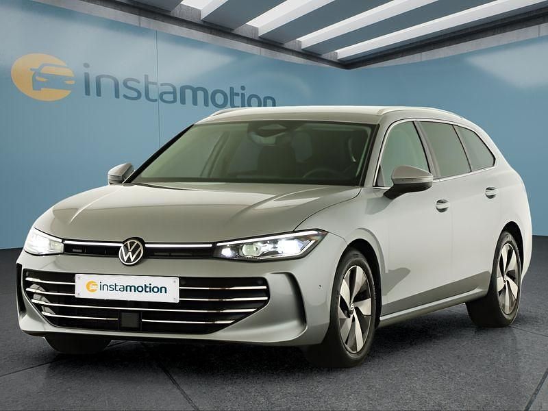 Silber Gebraucht 2025 VW Passat Kombi | 38.849 € (Fairer Preis) - Bild 1/4
