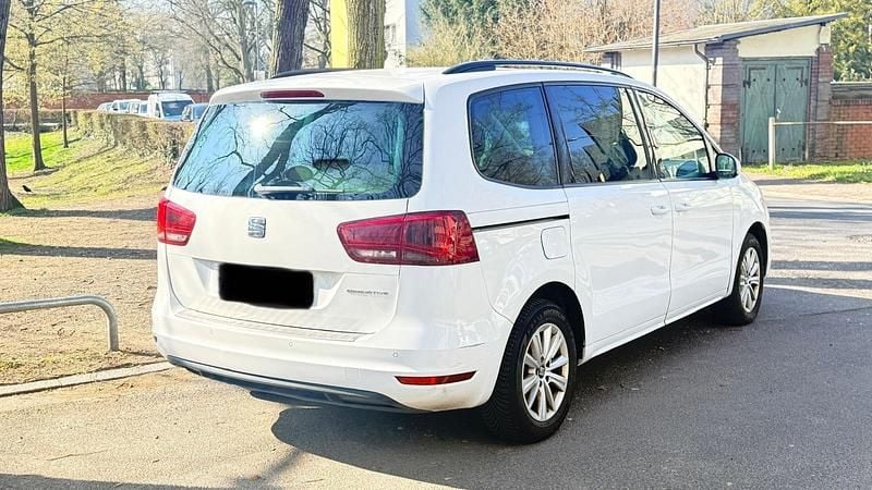 Gebraucht Seat Alhambra 150 PS (110 kW) 2017 Weiß Van / Kleinbus
