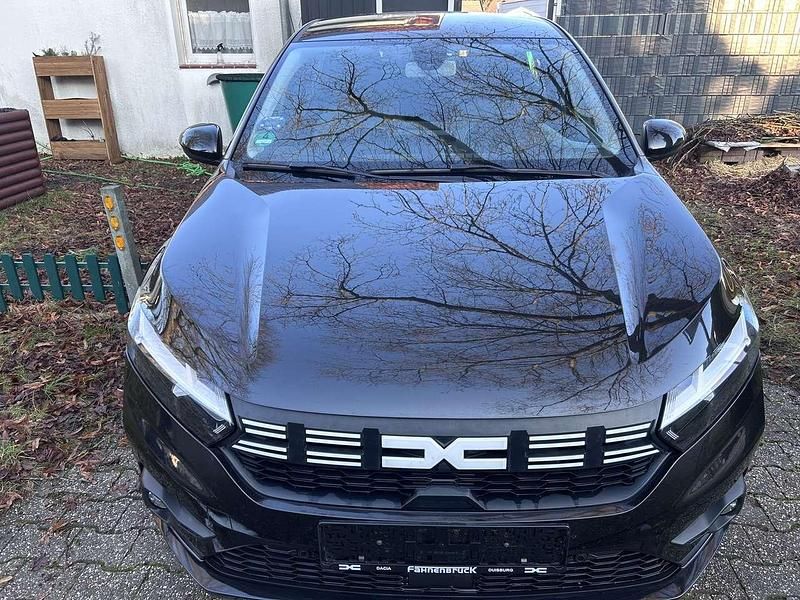 Gebraucht Dacia Logan 91 PS (66 kW) 2025 Schwarz Limousine