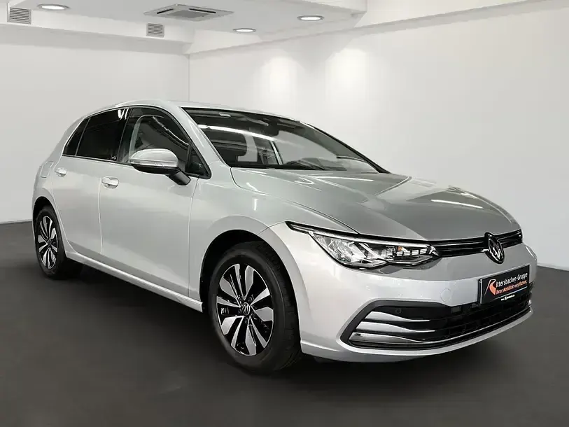 Gebraucht VW Golf VIII Move 150 PS (110 kW) 2024 Silber Limousine