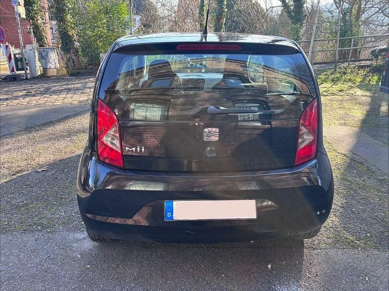Gebraucht Seat Mii 75 PS (55 kW) 2013 Schwarz Kleinwagen
