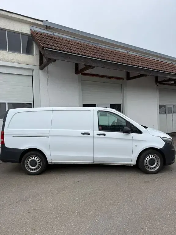 Gebraucht Mercedes Vito 136 PS (100 kW) 2015 Weiß Van