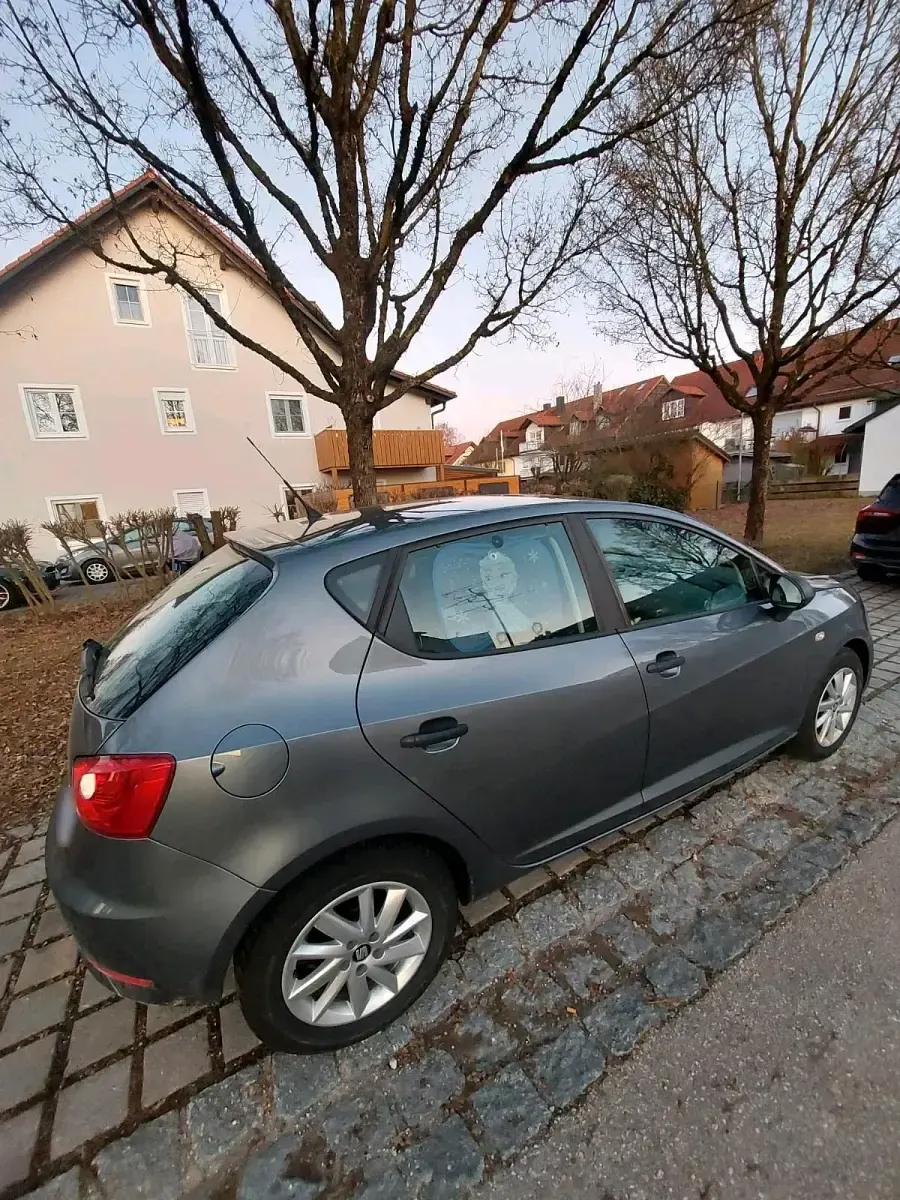Gebraucht Seat Ibiza 75 PS (55 kW) 2012 Silber Limousine