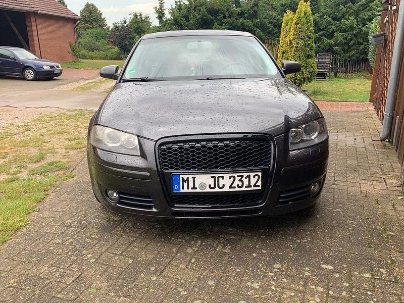 Grau Gebraucht 2006 Audi A3 Sport Limousine | 2.299 € (Superpreis) - Bild 1/4