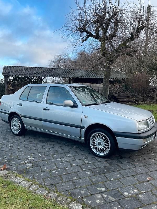 Second-hand VW Vento 75 CP (55 kW) 1997 Berlinǎ