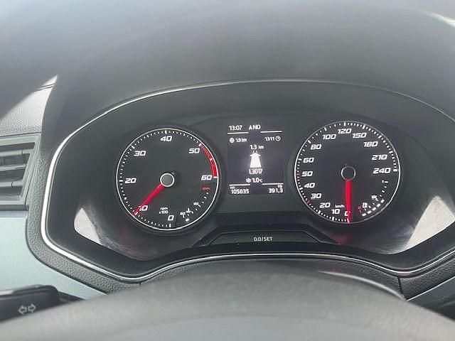 Grau Gebraucht 2018 Seat Arona Reference SUV | 10.500 € (Guter Preis) - Bild 1/4