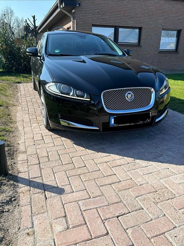 Gebraucht Jaguar XF 241 PS (177 kW) 2011 Schwarz Limousine