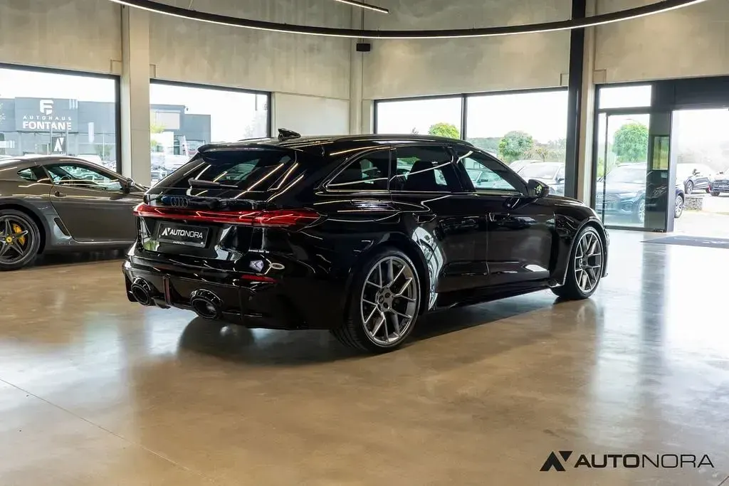 Neu Audi RS5 Sport 639 PS (469 kW) 2026 Schwarz Kombi